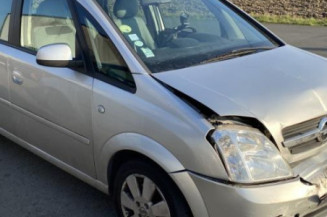 Pivot de moyeu avant gauche OPEL MERIVA A