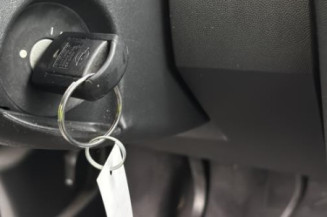 Pivot de moyeu avant gauche OPEL MERIVA A