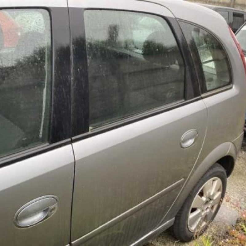 Pivot de moyeu avant droit OPEL MERIVA A Photo n°1