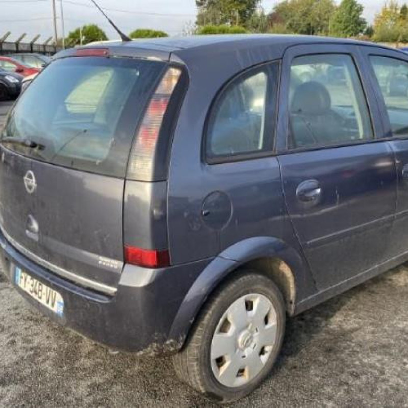 Vase de lave glace OPEL MERIVA A Photo n°5