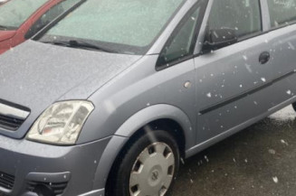 Pivot de moyeu avant gauche OPEL MERIVA A Photo n°1