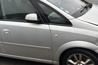 Pivot de moyeu avant droit OPEL MERIVA A