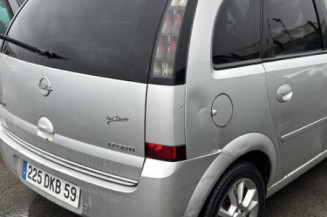 Reservoir essence OPEL MERIVA A