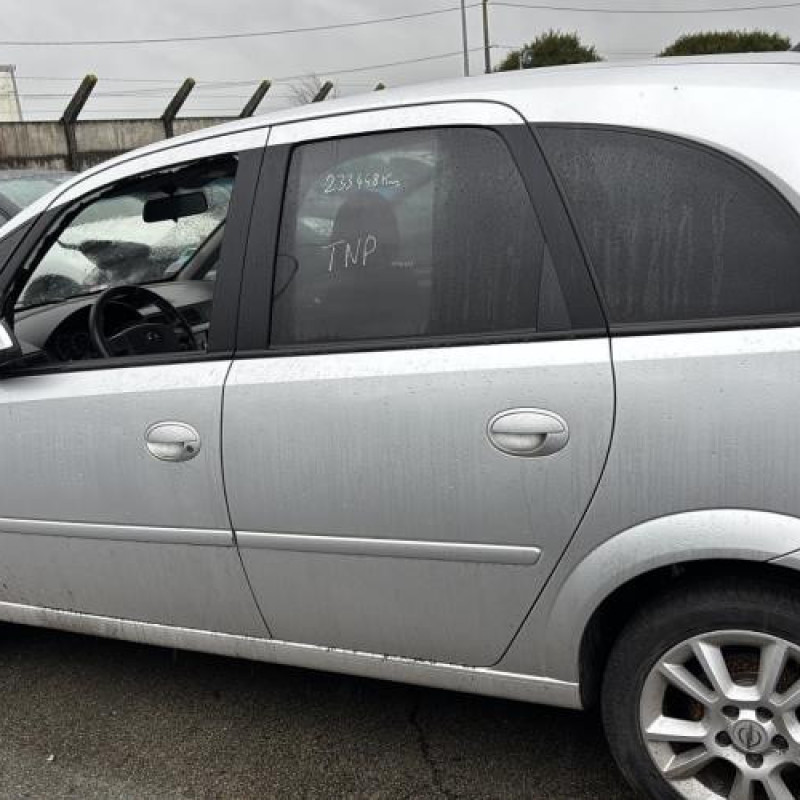 Vase de lave glace OPEL MERIVA A Photo n°8