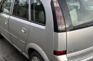 Reservoir essence OPEL MERIVA A