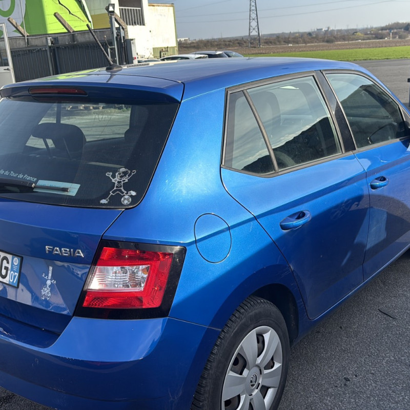 SKODA FABIA 3 PHASE 1 1.0 MPI - 12V Photo n°15