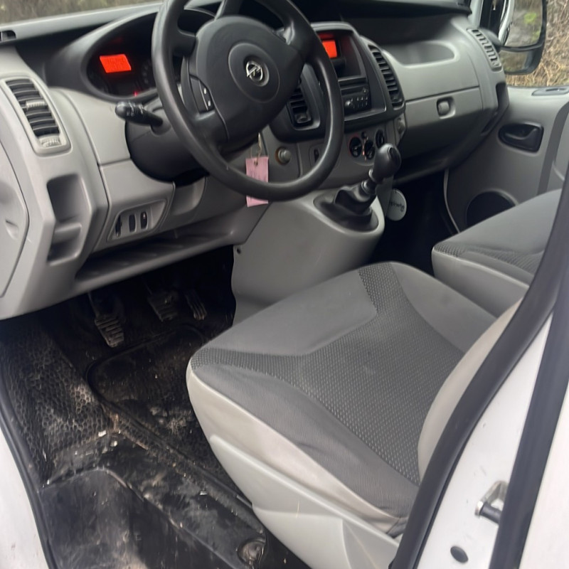 OPEL VIVARO 1 PHASE 2 2.0 CDTI - 16V TURBO Photo n°9