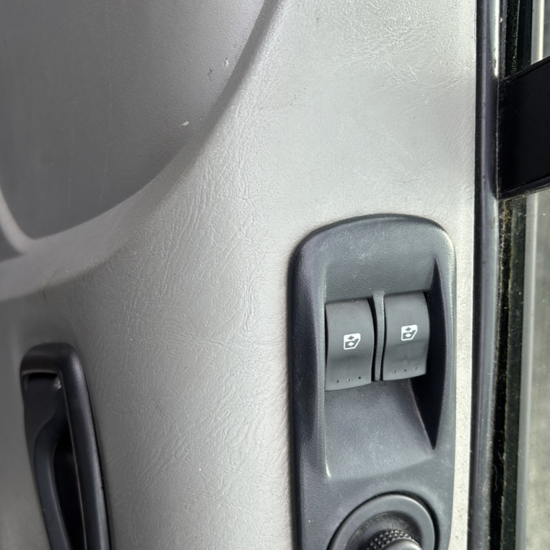 OPEL VIVARO 1 PHASE 2 2.0 CDTI - 16V TURBO Photo n°24