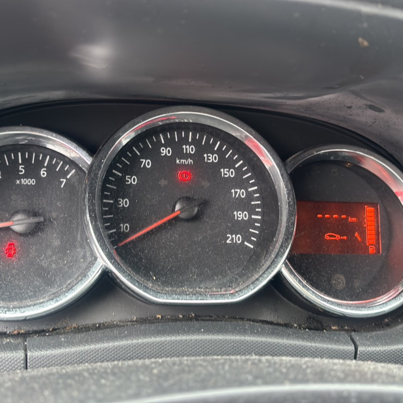 DACIA DUSTER 1 PHASE 2 1.5 DCI - 8V TURBO Photo n°17