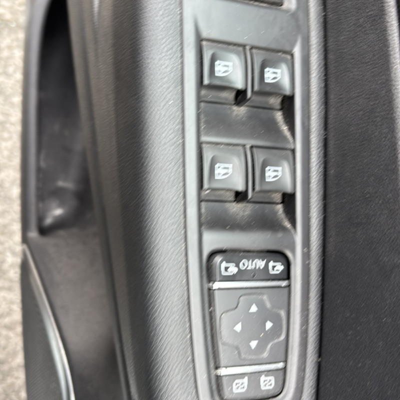 RENAULT CAPTUR 1 PHASE 2 1.3i - 16V TURBO Photo n°11