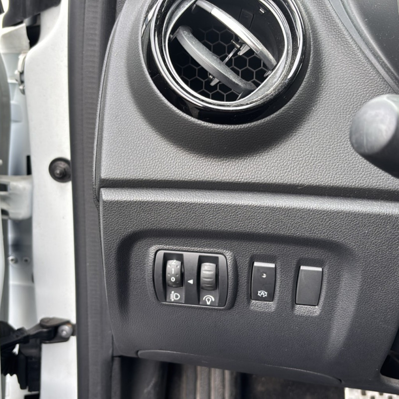 RENAULT CAPTUR 1 PHASE 2 1.3i - 16V TURBO Photo n°14