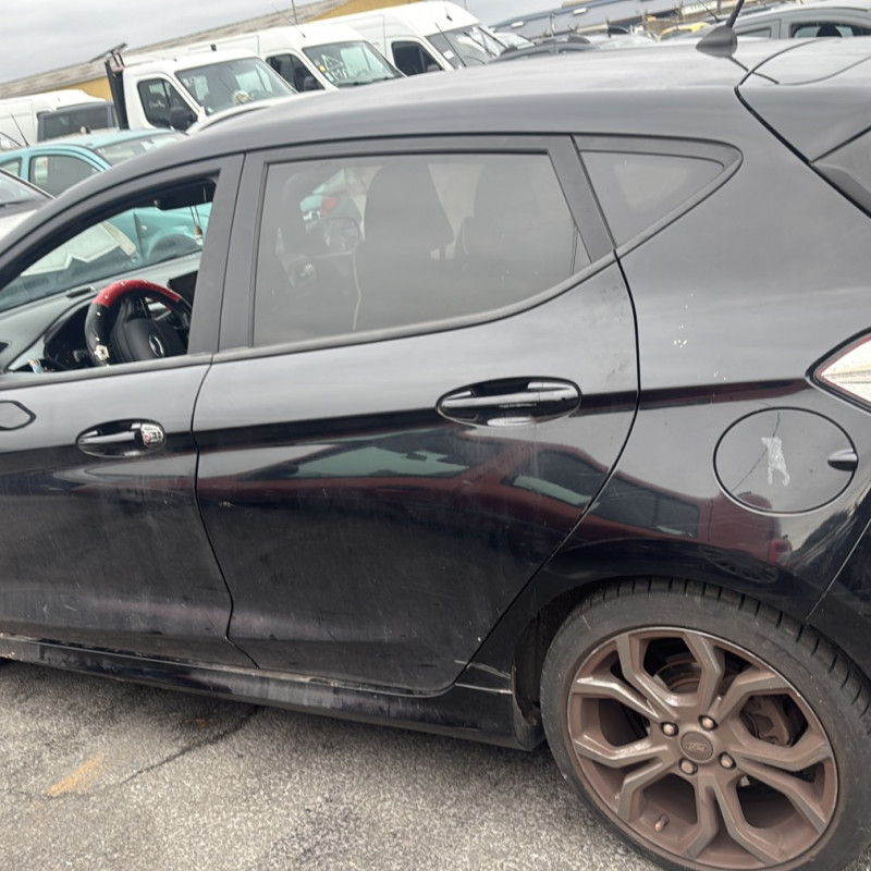 FORD FIESTA 7 PHASE 1 1.0i - 12V TURBO Photo n°8