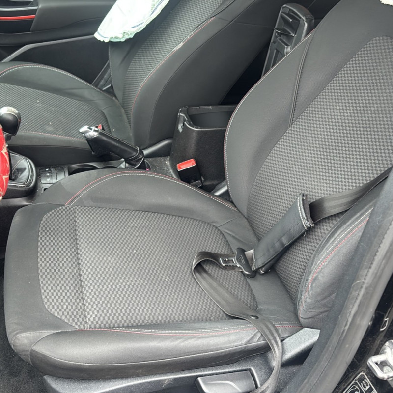 FORD FIESTA 7 PHASE 1 1.0i - 12V TURBO Photo n°12