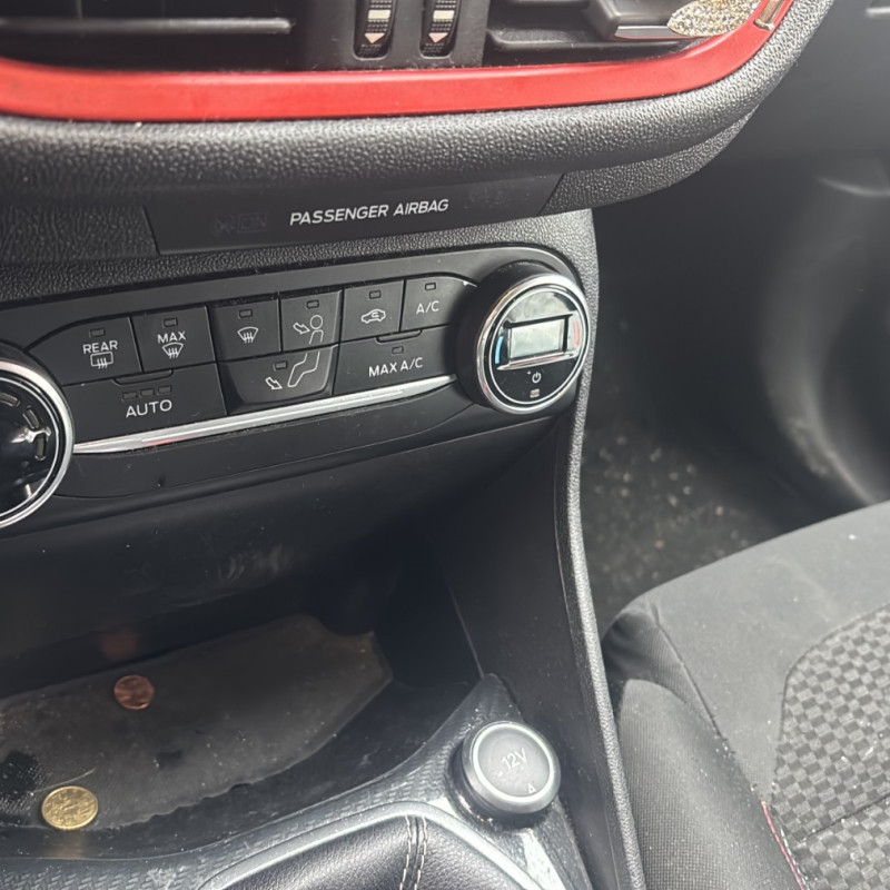 FORD FIESTA 7 PHASE 1 1.0i - 12V TURBO Photo n°20