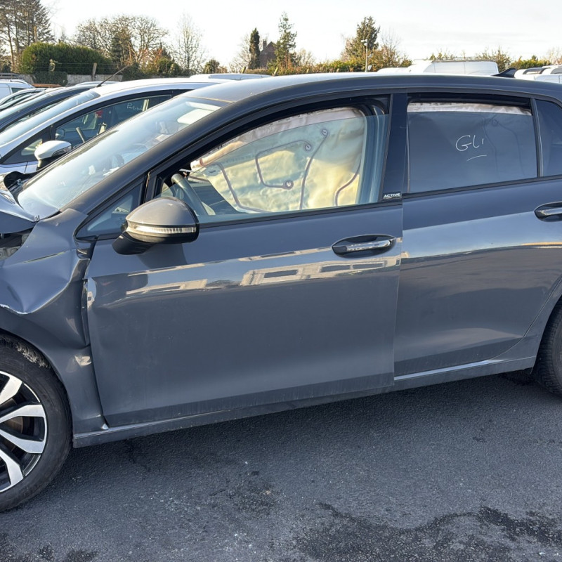 VOLKSWAGEN GOLF 8 PHASE 1 2.0 TDI - 16V TURBO Photo n°6