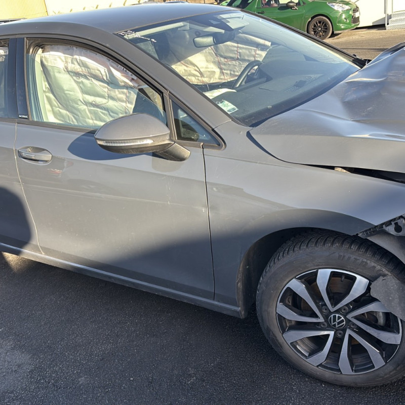 VOLKSWAGEN GOLF 8 PHASE 1 2.0 TDI - 16V TURBO Photo n°8