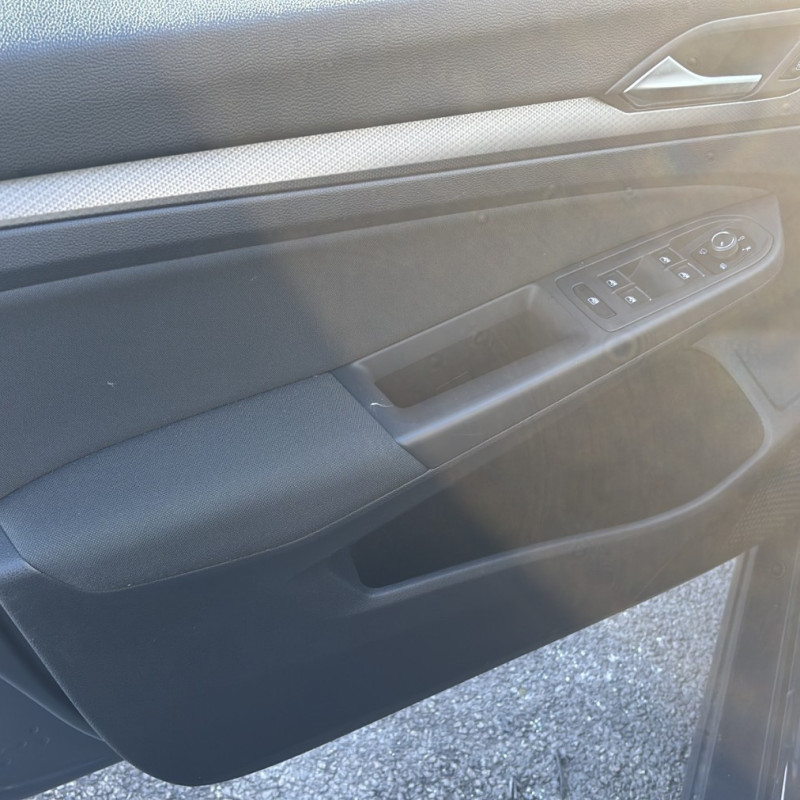 VOLKSWAGEN GOLF 8 PHASE 1 2.0 TDI - 16V TURBO Photo n°9