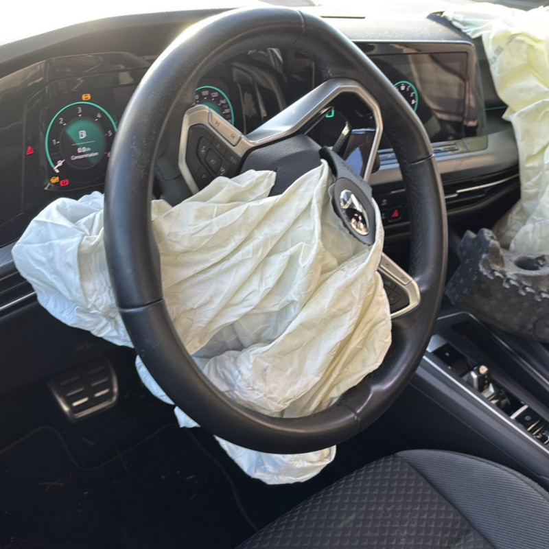 VOLKSWAGEN GOLF 8 PHASE 1 2.0 TDI - 16V TURBO Photo n°12