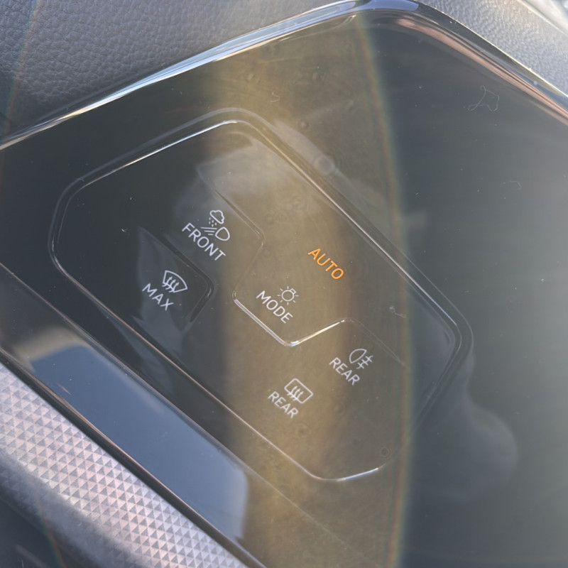 VOLKSWAGEN GOLF 8 PHASE 1 2.0 TDI - 16V TURBO Photo n°18