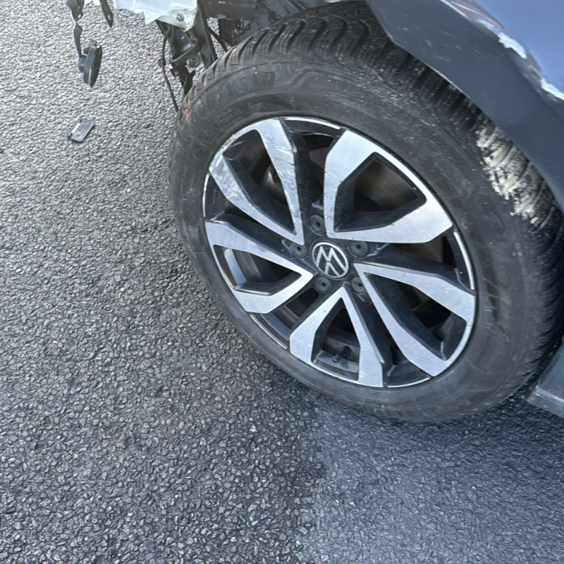 VOLKSWAGEN GOLF 8 PHASE 1 2.0 TDI - 16V TURBO Photo n°22