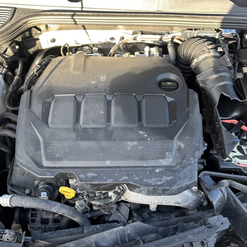 VOLKSWAGEN GOLF 8 PHASE 1 2.0 TDI - 16V TURBO Photo n°23