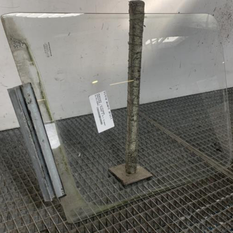 Vitre avant droit MERCEDES SPRINTER 1 Photo n°2