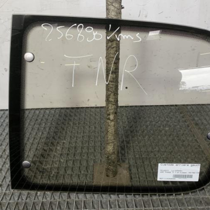 Custode arriere gauche PEUGEOT 205 Photo n°1