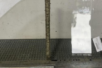 Vitre avant droit PEUGEOT 205 Photo n°1