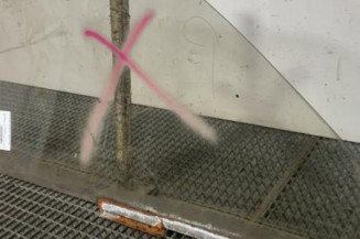 Vitre avant gauche PEUGEOT 205