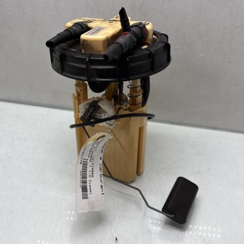 Pompe à carburant RENAULT CLIO 4 Photo n°1