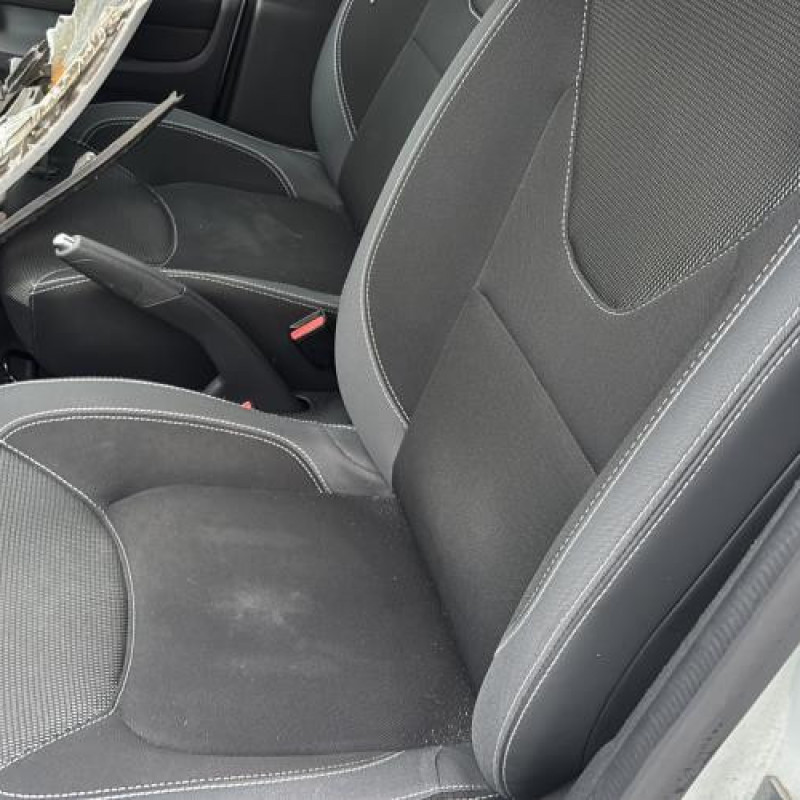 Feu arriere principal droit (feux) RENAULT CLIO 4 Photo n°16