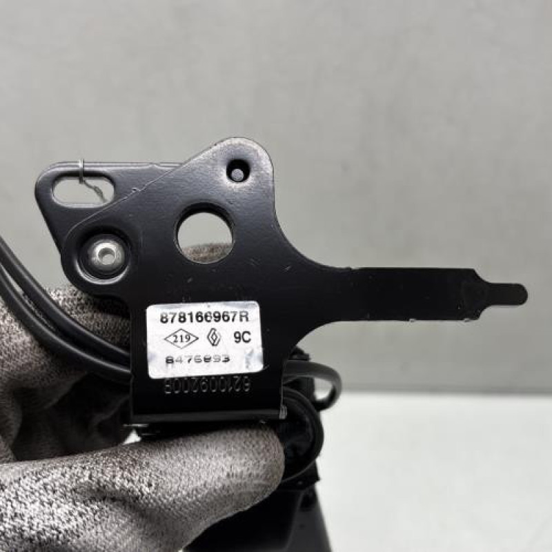 Attache ceinture arriere droit RENAULT CLIO 4 Photo n°3
