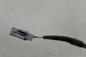 Attache ceinture arriere droit RENAULT CLIO 4