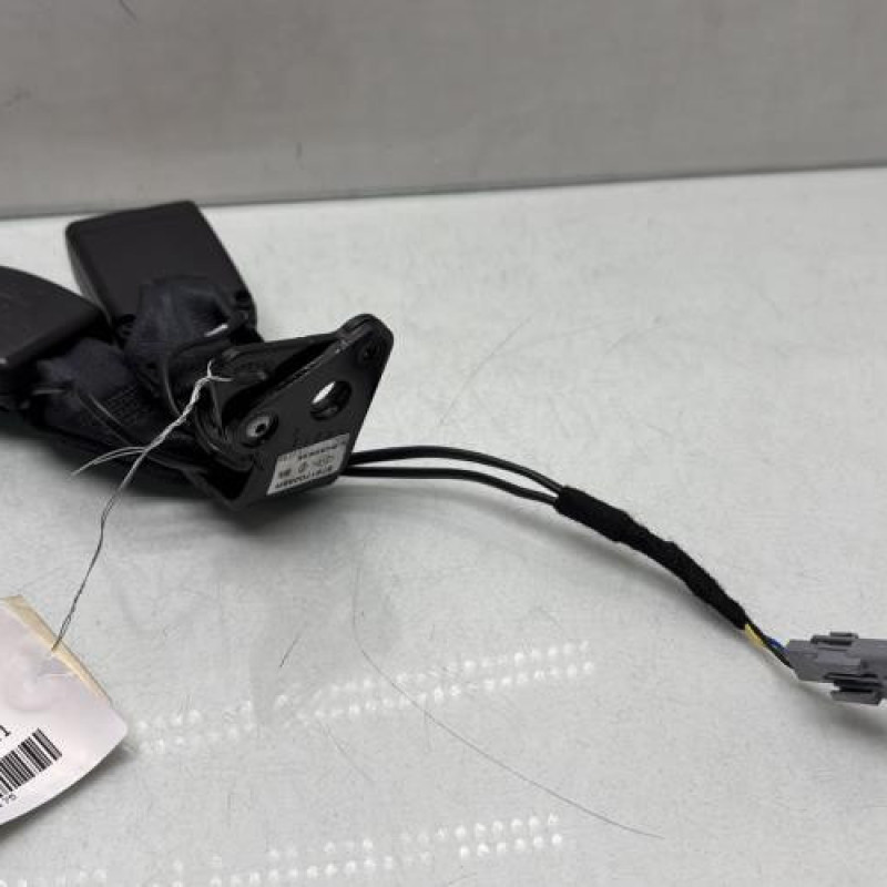 Attache ceinture arriere gauche RENAULT CLIO 4 Photo n°2