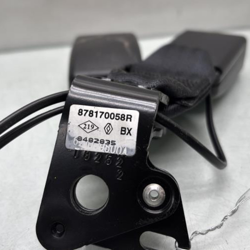 Attache ceinture arriere gauche RENAULT CLIO 4 Photo n°5