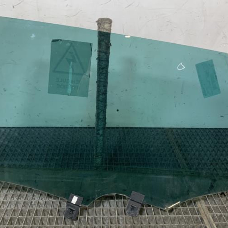 Vitre arriere droit PEUGEOT 508 1 SW Photo n°4