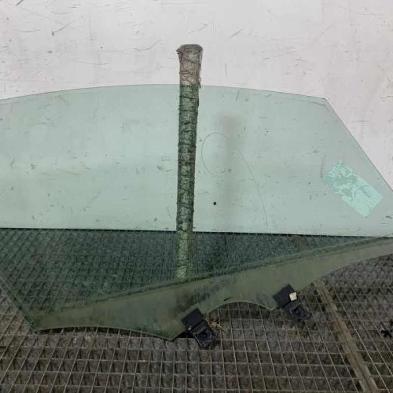 Vitre avant gauche PEUGEOT 508 1 SW Photo n°4