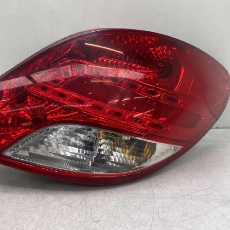 Feu arriere principal droit (feux) PEUGEOT 207 Photo n°1