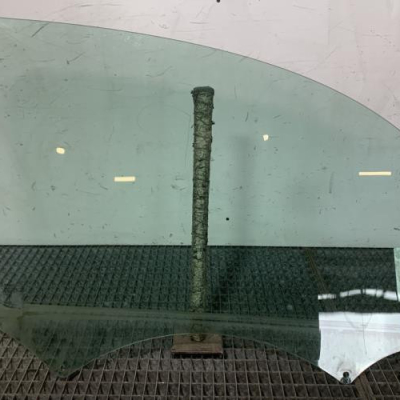 Vitre avant gauche RENAULT KANGOO 2 Photo n°4