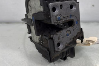 Serrure avant gauche RENAULT CLIO 3