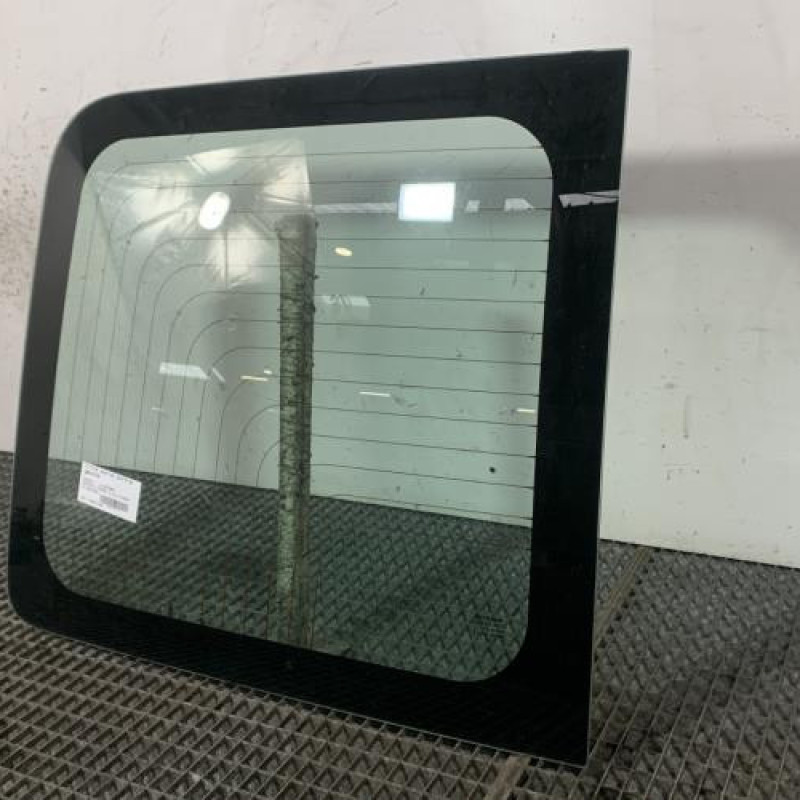 Vitre porte coffre gauche RENAULT MASTER 3 Photo n°3