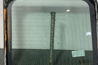 Vitre porte coffre gauche RENAULT MASTER 3