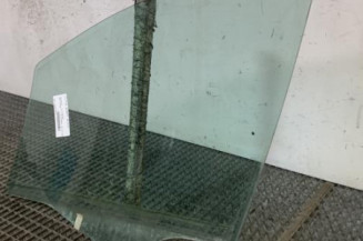 Vitre avant droit PEUGEOT 207