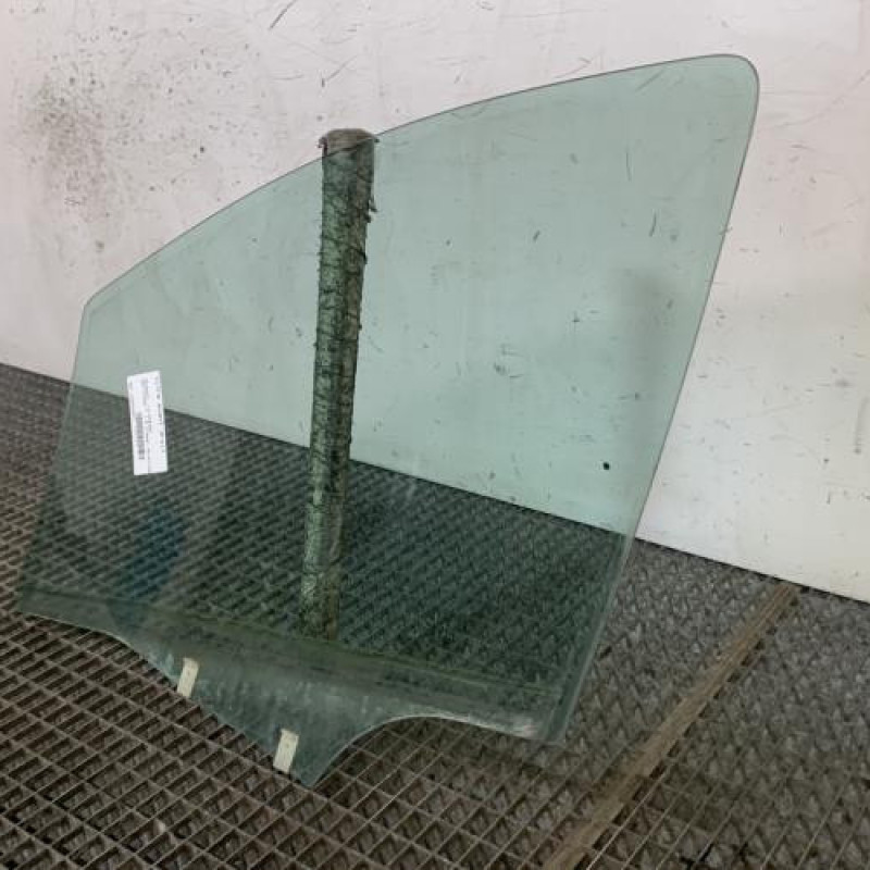 Vitre avant droit PEUGEOT 207 Photo n°3