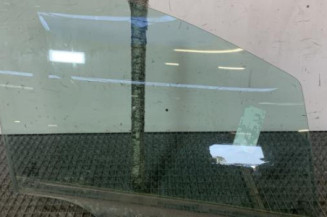 Vitre avant droit PEUGEOT 207