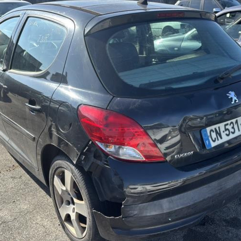 Vitre avant droit PEUGEOT 207 Photo n°8