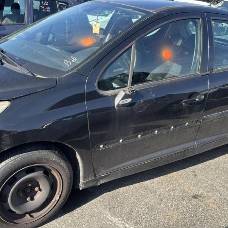 Vitre avant droit PEUGEOT 207 Photo n°12