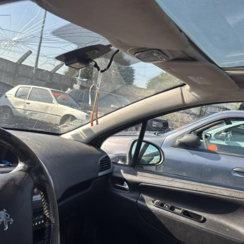 Vitre avant droit PEUGEOT 207 Photo n°17