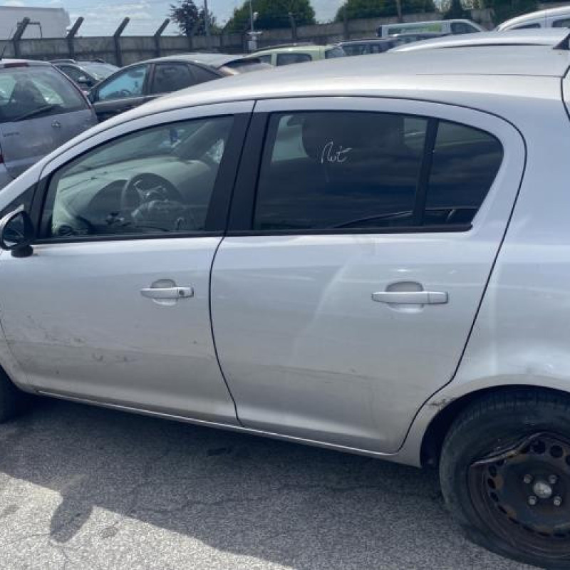 Alternateur OPEL CORSA D Photo n°20