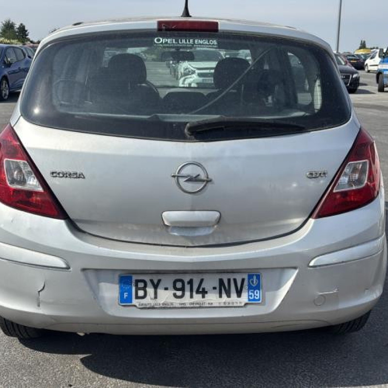 Alternateur OPEL CORSA D Photo n°8